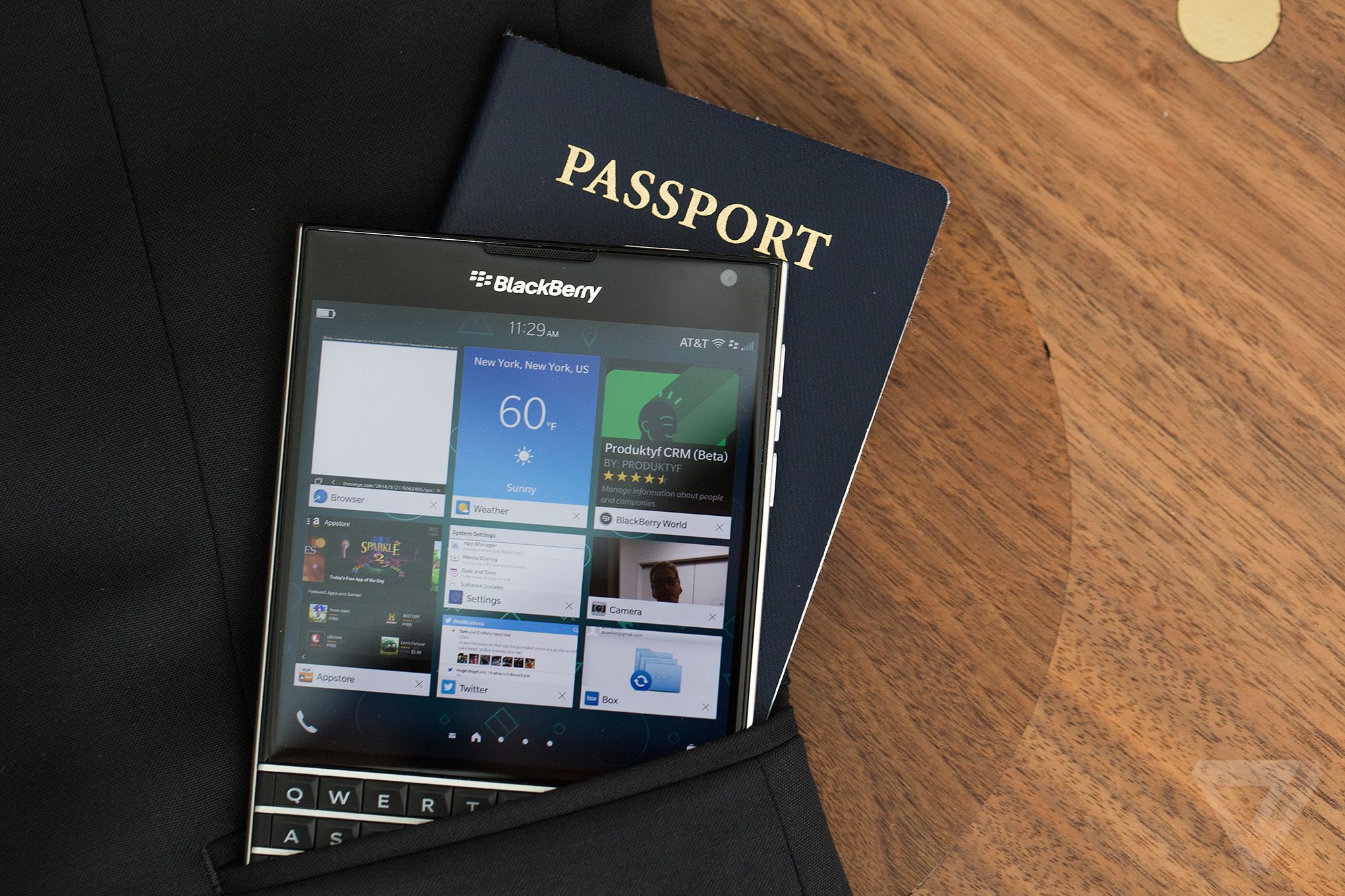 blackberry-passport-specifications