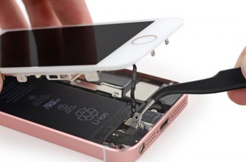 iPhone SE teardown by iFixit unveils the hardware inside! [Video]