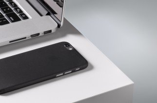 These Slim iPhone Cases by totallee add no extra bulk to your phone